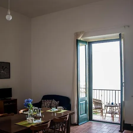 Apartment La Titina Casa *